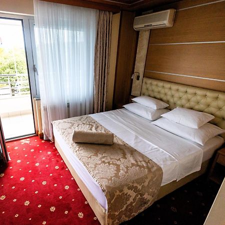 Hotel Cezar Banja Luka Eksteriør bilde