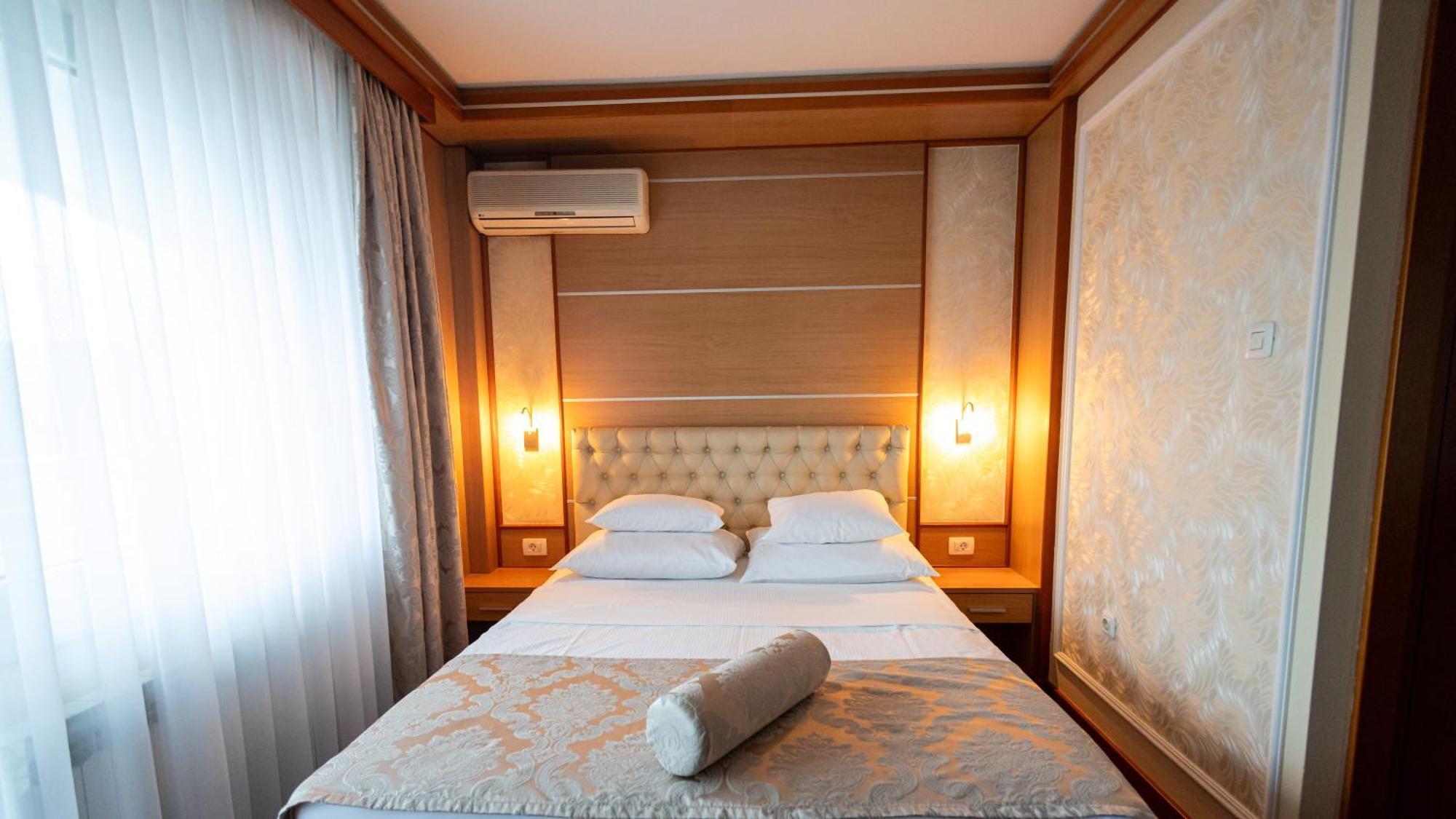 Hotel Cezar Banja Luka Eksteriør bilde